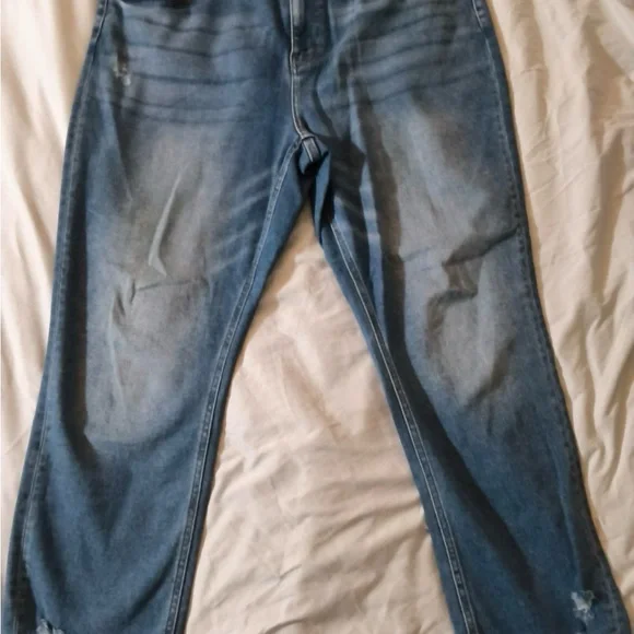 Women’s straight leg KANCAN jeans - size 18 - distressed jeans - Picture 2 of 5